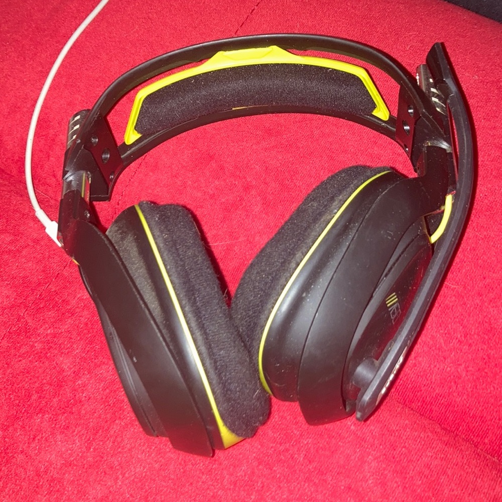 Astro a50 good quality gaming headset for Xbox one